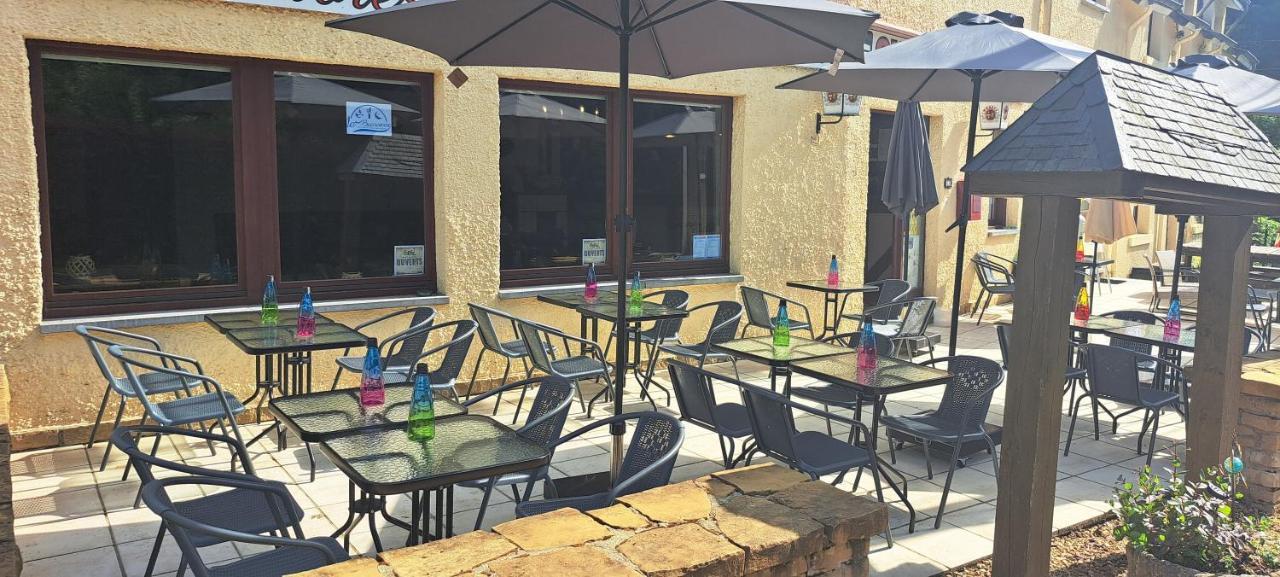 Dikke Vriend , Herberg & Taverne Chiny Exterior foto